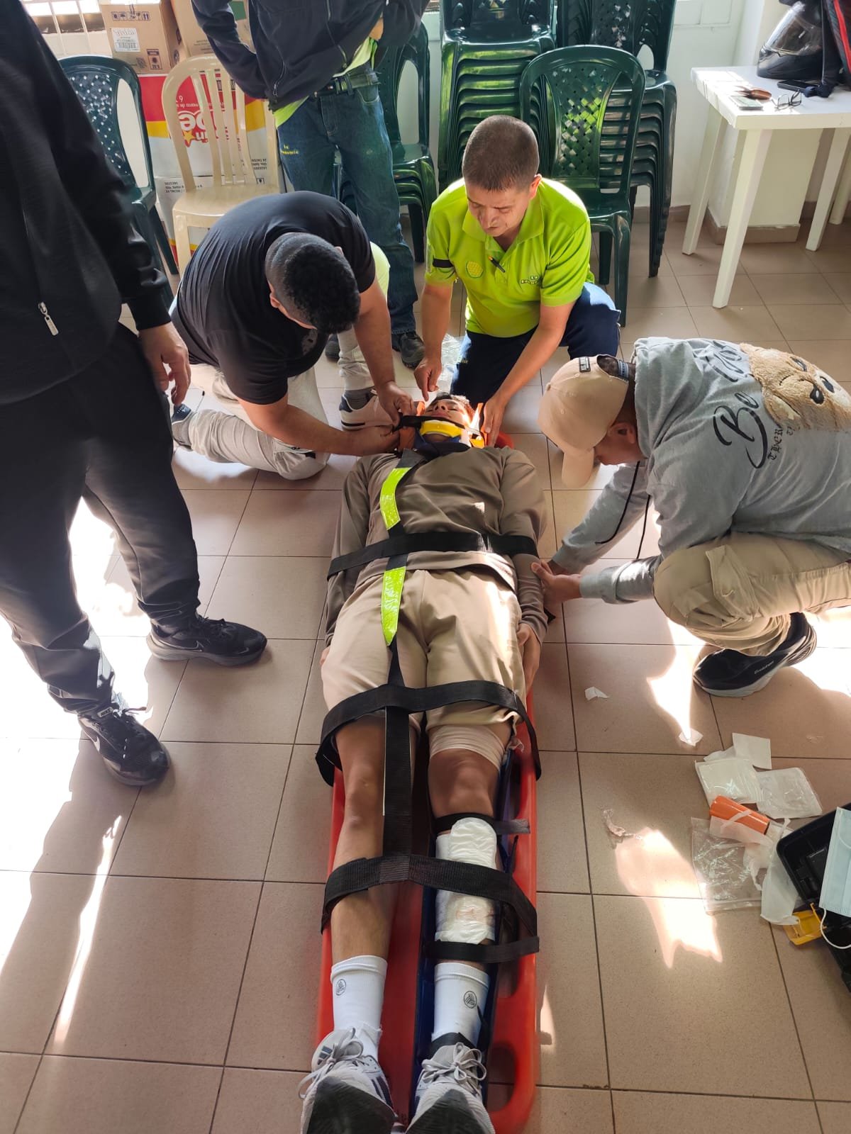 Capacitación en primeros auxilios e inmovilización